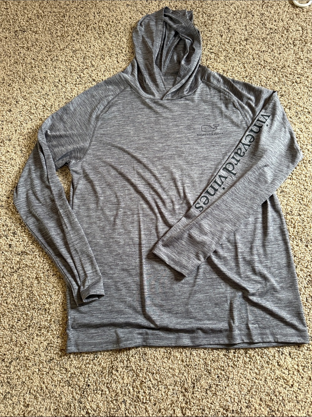 Vineyard Vines performance Heather Gray Hooded Long Sleeve Tee